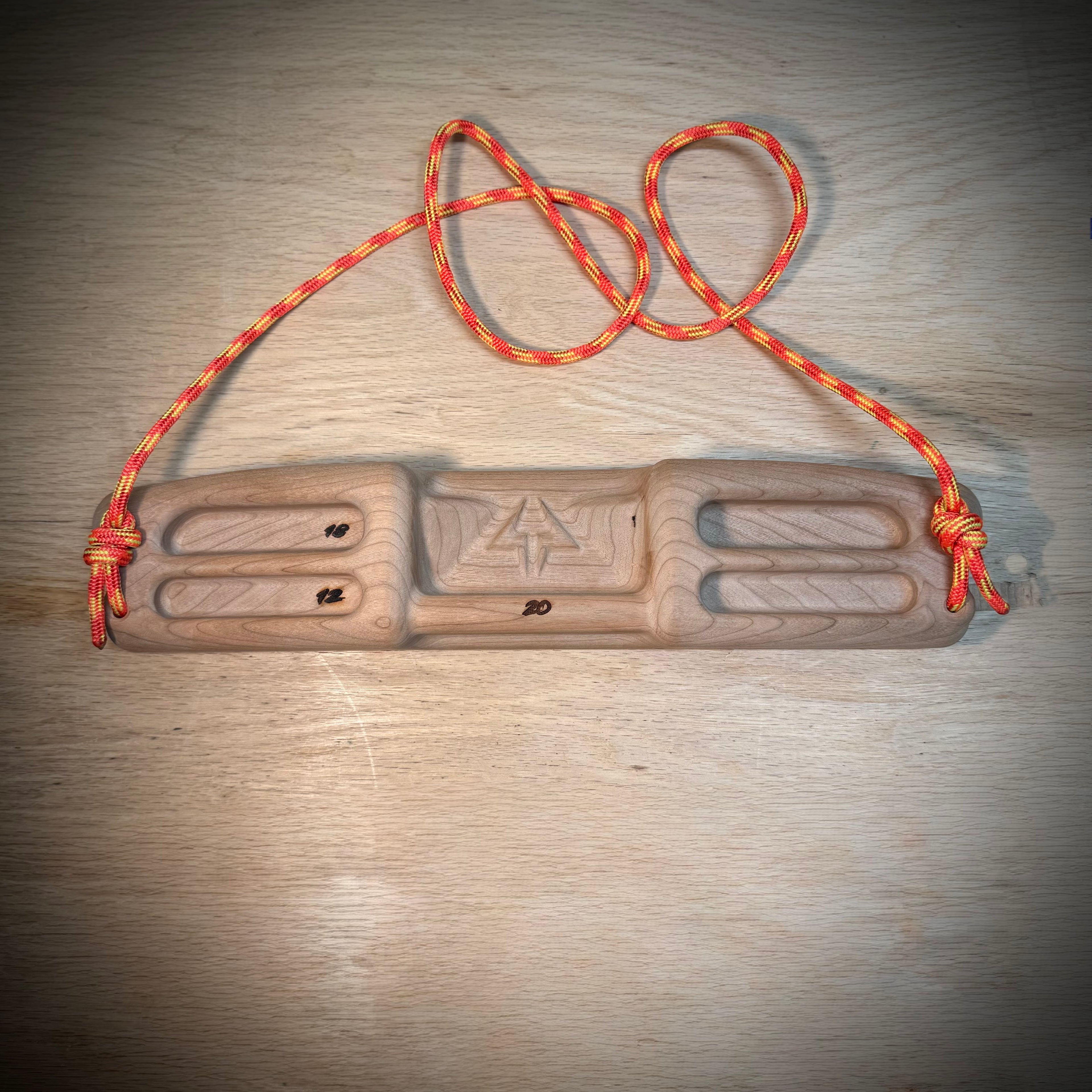 "Shiv" Portable Hangboard